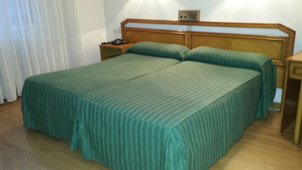 Hotel Amefa Саламанка Екстериор снимка