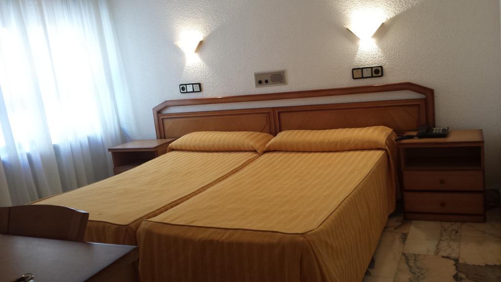 Hotel Amefa Саламанка Екстериор снимка